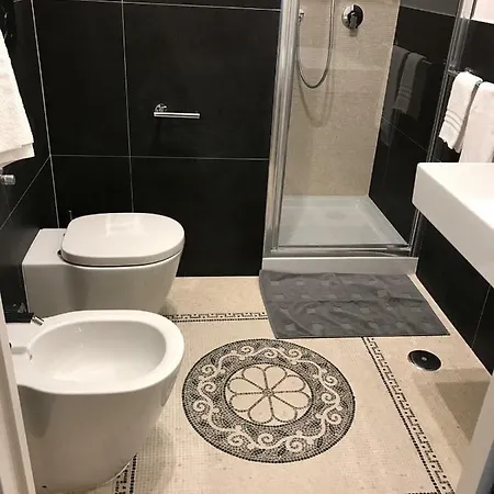 Daire Colosseo-Trevi Iconic & Central For 2 Ensuite Wi Fi Ac *